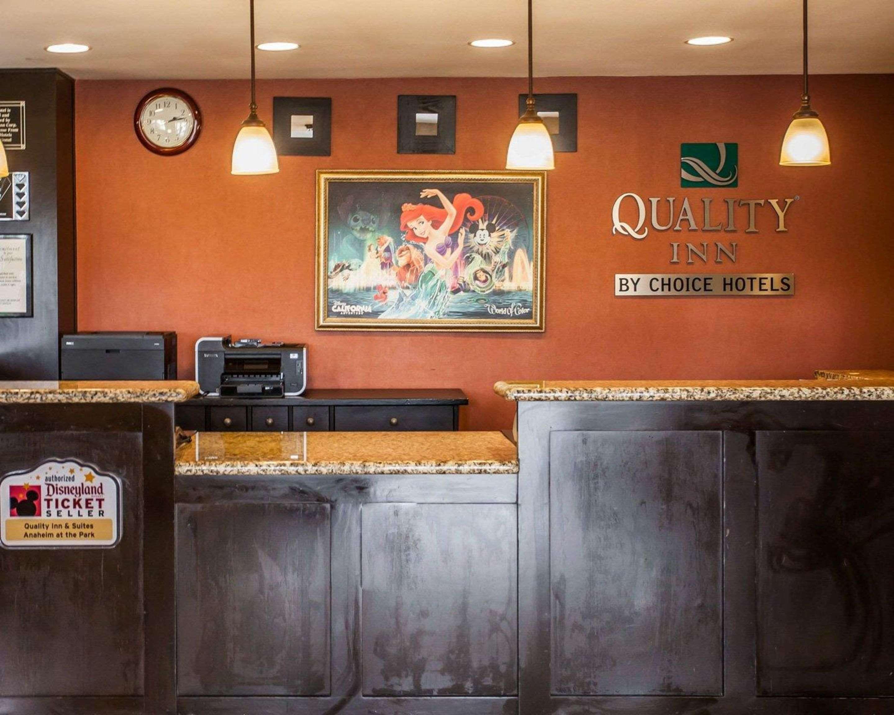 Quality Inn & Suites Anaheim At The Park Exteriör bild