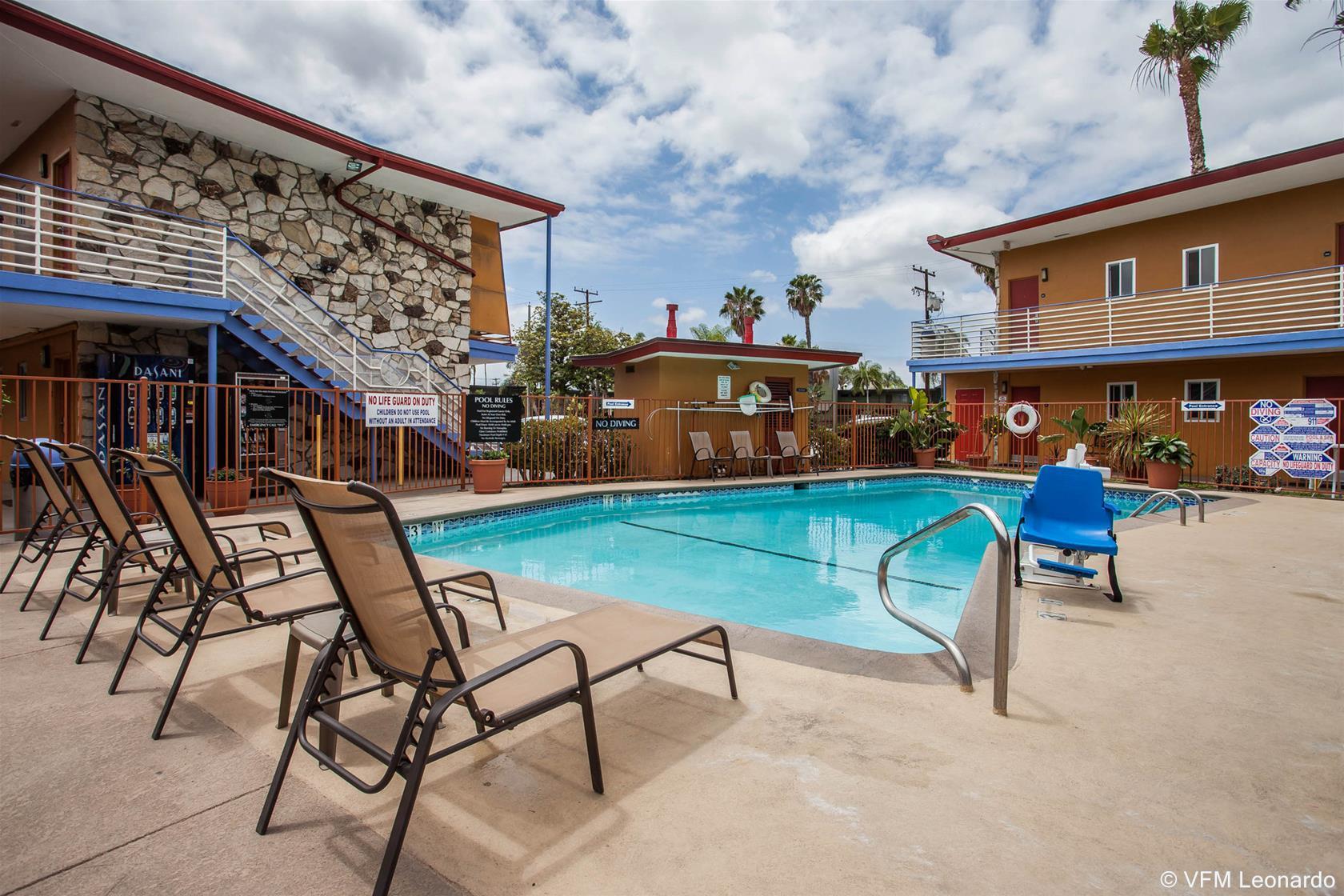 Quality Inn & Suites Anaheim At The Park Exteriör bild