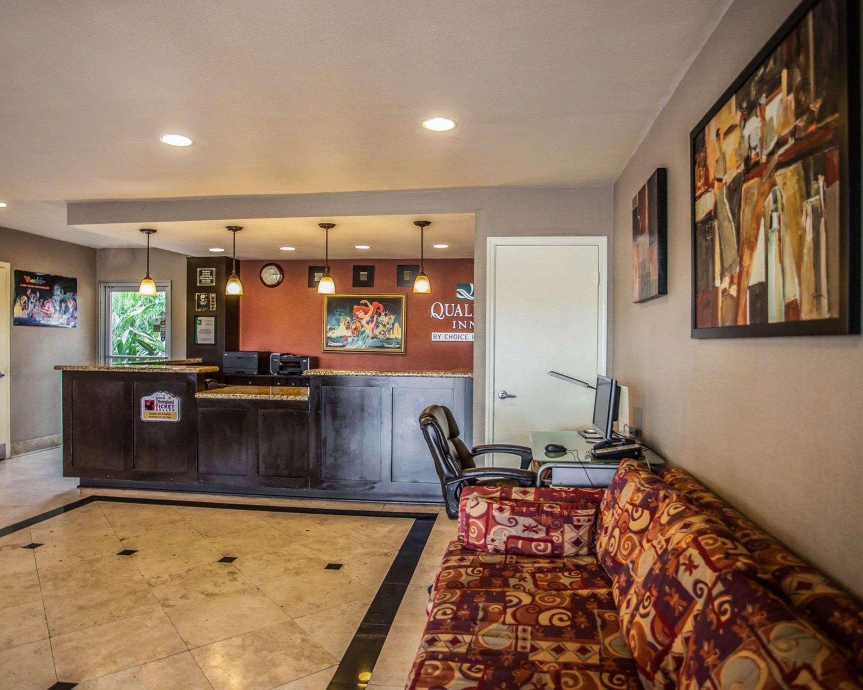 Quality Inn & Suites Anaheim At The Park Exteriör bild