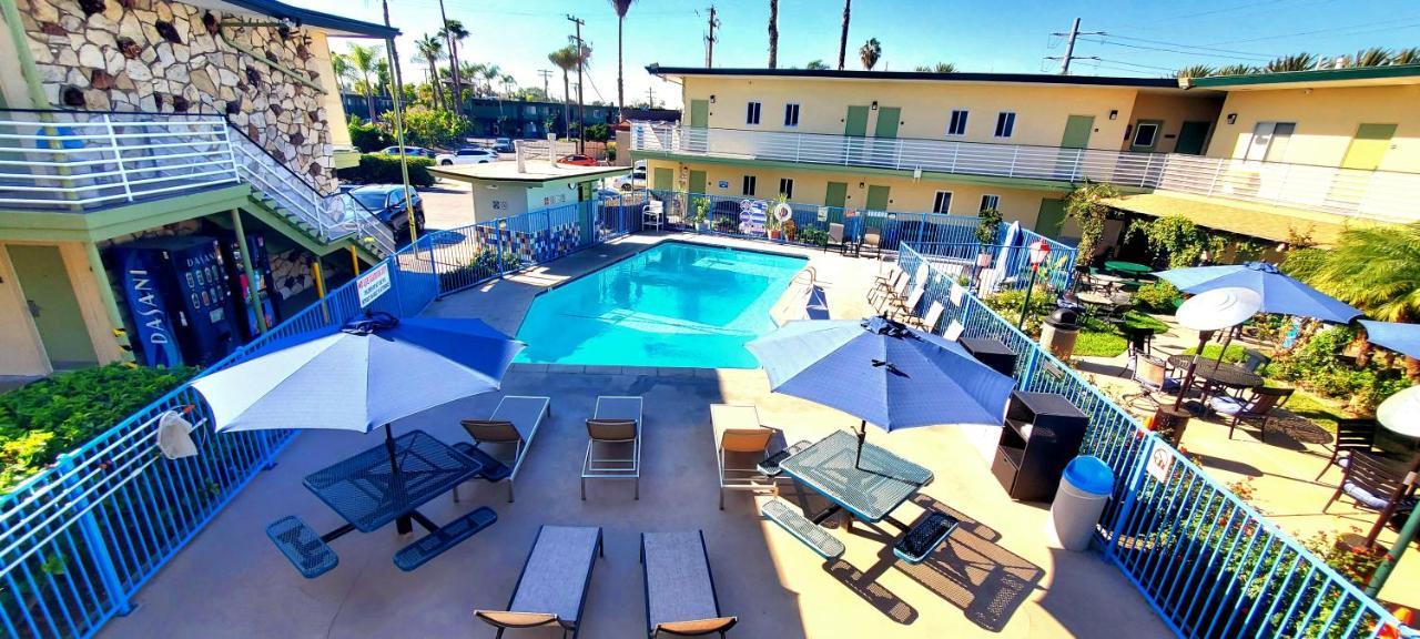 Quality Inn & Suites Anaheim At The Park Exteriör bild